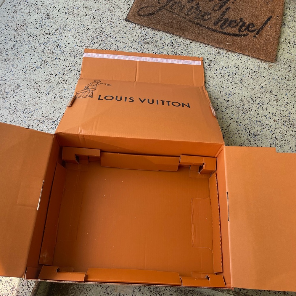 Louis Vuitton Shipping Bundle - image 7